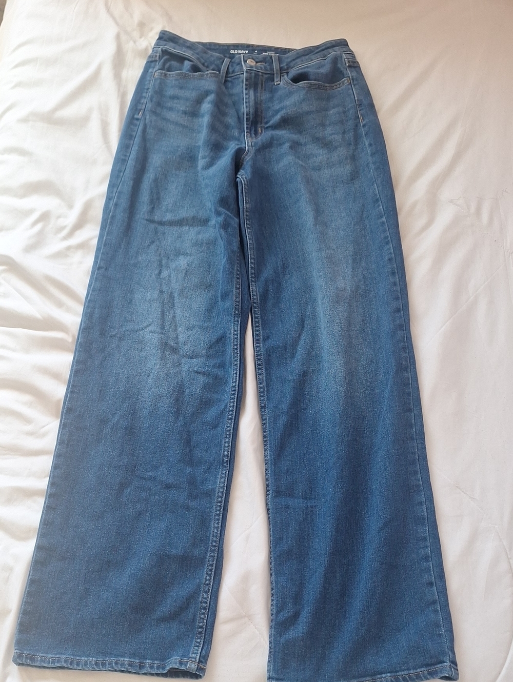 Old Navy Tall Wide-Leg Jeans in Medium Blue Denim